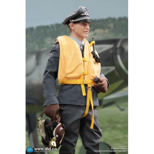 1/6 WWII German Luftwaffe Ace Pilot – Erich Hartmann