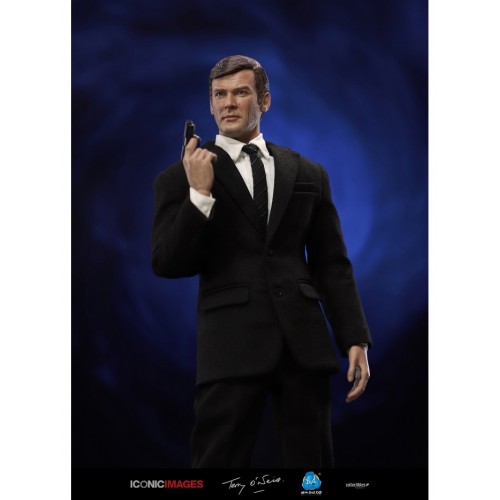 1/6 Roger Moore Officially Licensed Action Figure